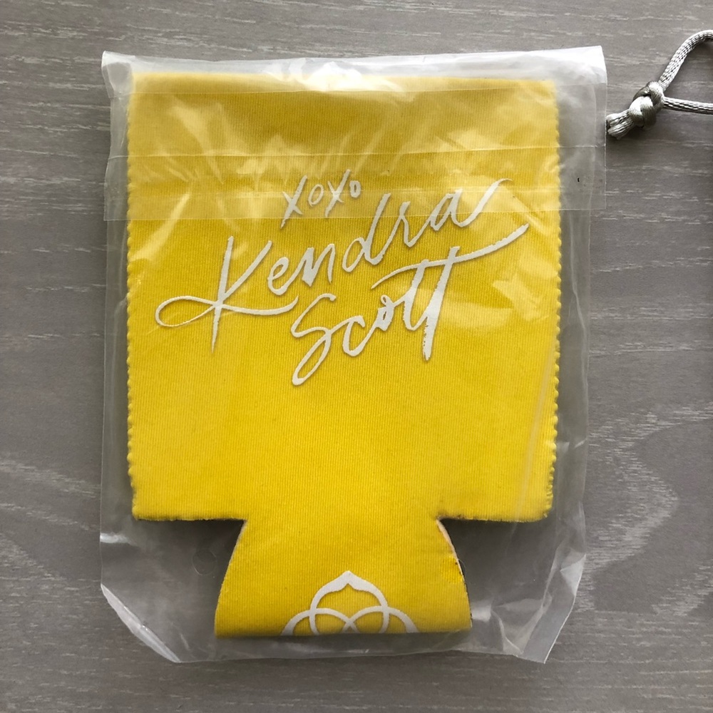 Kendra Scott Statement Earrings - image 6